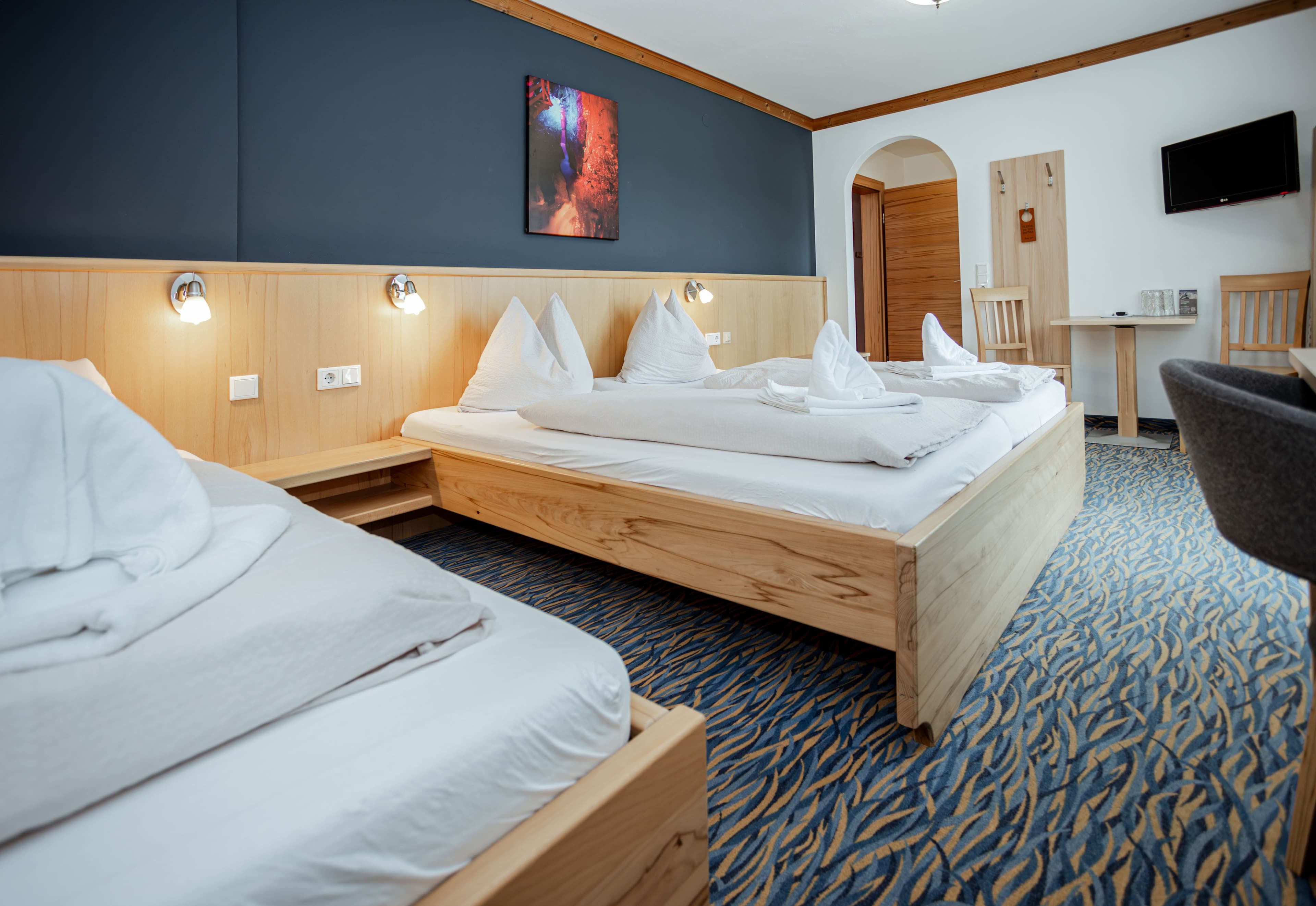 ESCHENHOF BED | BREAKFAST & MORE - Dreibettzimmer 202